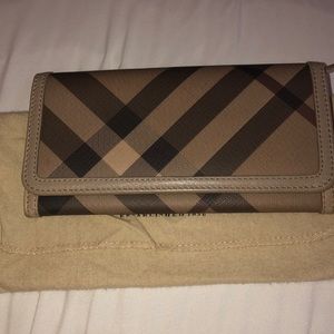 Burberry smoked check wallet